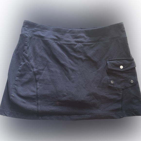Athletic mini skirt, skort, shorts with cute button pocket and shorts built in - Picture 2 of 9